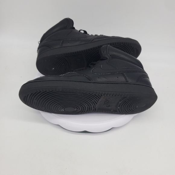 Nike Shoe Men's 8 Court Vision CD5466-002 Triple Black Mid Training Sneakers - Picture 5 of 8